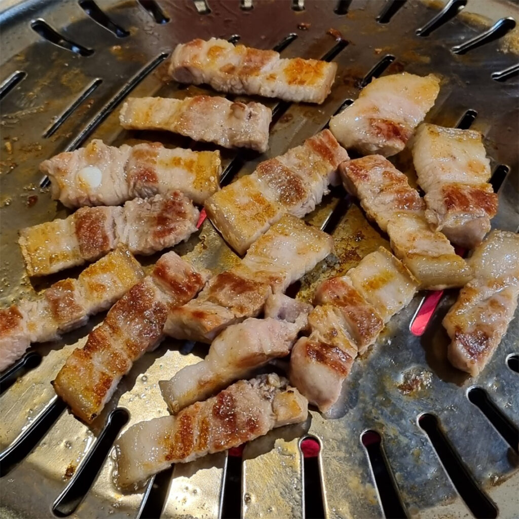 Korean BBQ restaurant located in Hongdae, Yukgaphane